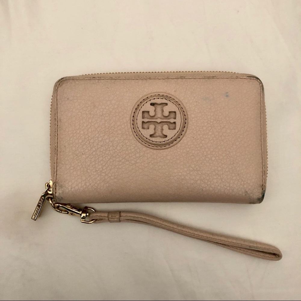 Tory Burch Wristlet in cream beige nude